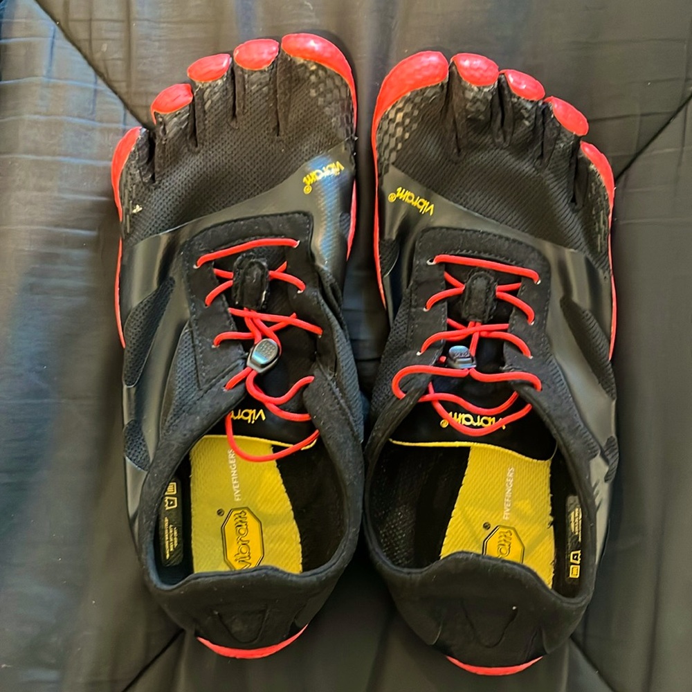 Vibram FiveFingers Men's KSO EVO Cross Training Shoe Size 45 (10.5 US Men)